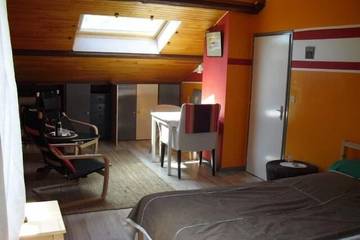Chalet pour 5 Personnes dans Notre-Dame d'Aigremeont, Doubs, Photo 4