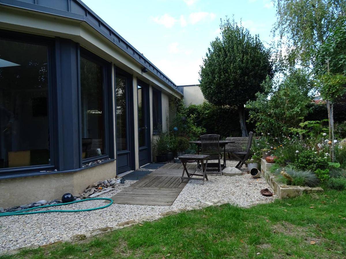 Double Room with Private Bathroom in Caen, Région de Caen
