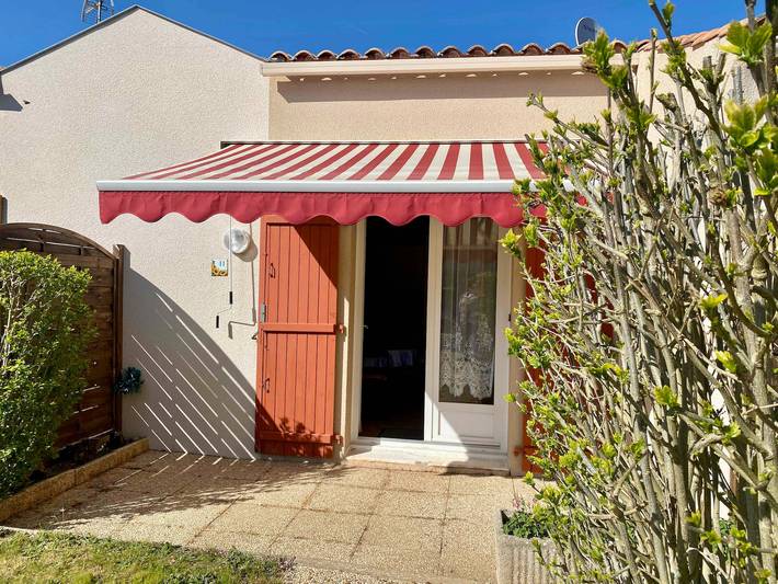 Location de vacances pour 5 personnes, avec terrasse dans Plage du Goulet