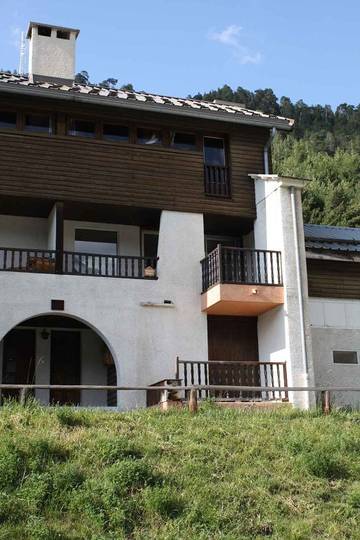 Gîte pour 8 personnes, avec jardin à Ceillac