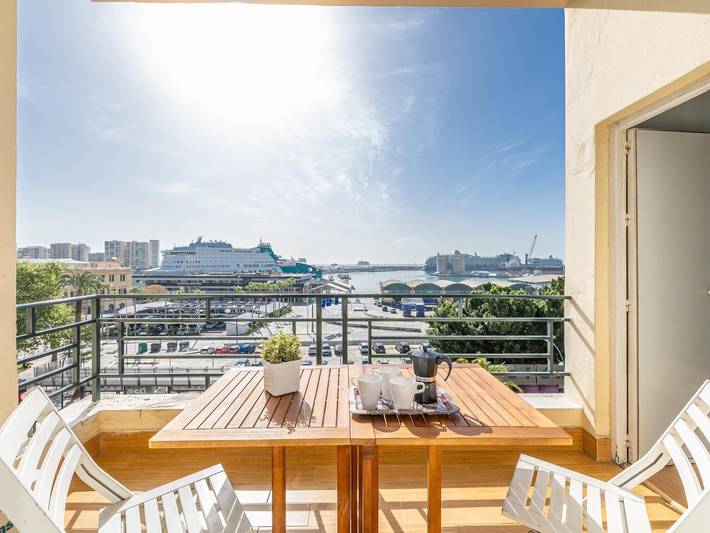 Holiday apartment for 8 people, with balcony/terrace in Málaga Central District