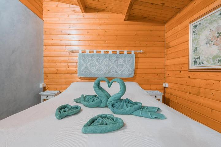 Chalet per 3 persone, con giardino e panorama in Sardegna