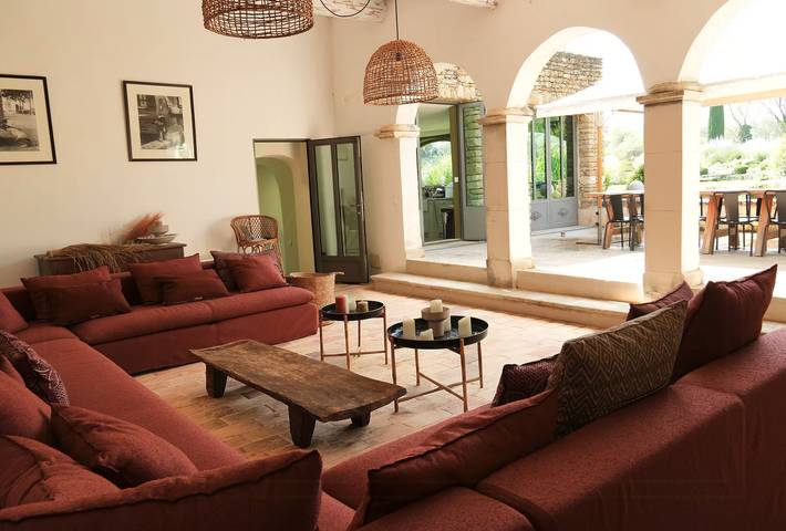 Location de vacances pour 14 personnes, avec jardin et terrasse à Oppède - 2