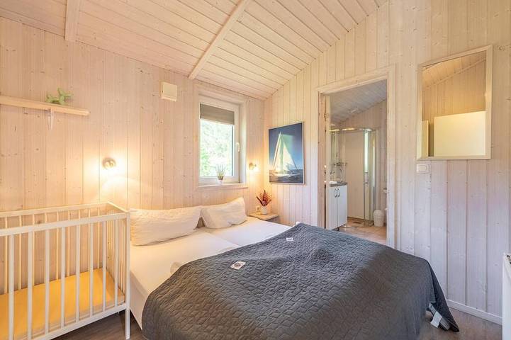Ferienwohnung für 4 Personen, mit Terrasse und Garten sowie Pool und Sauna in der Lübeck - 3