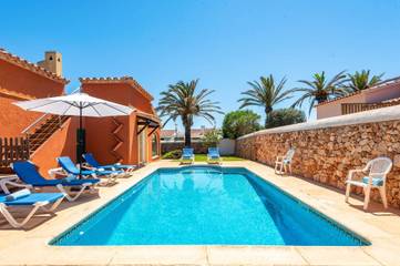 Villa in Cala Blanes, Ciutadella für 6 