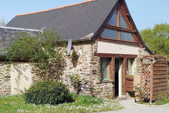 Location de vacances pour 3 personnes, avec Jardin à Saint-Martin-des-Prés