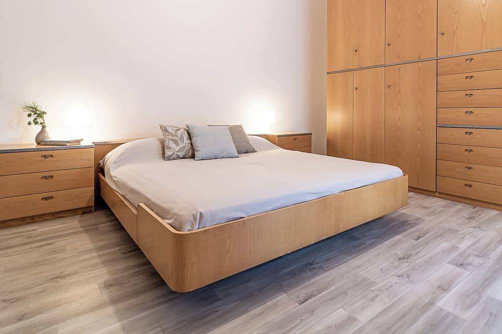 Entire apartment, Very fresh cozy app.to just ristr. for fam. even long stay in Castelfranco Emilia, Modena Province