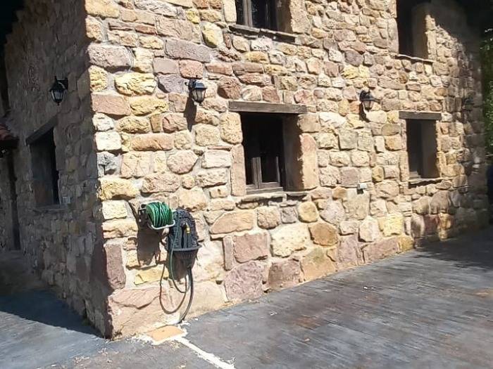 Casa rural para 10 personas, con Balcón/Terraza y Jardín en Cantabria - 2