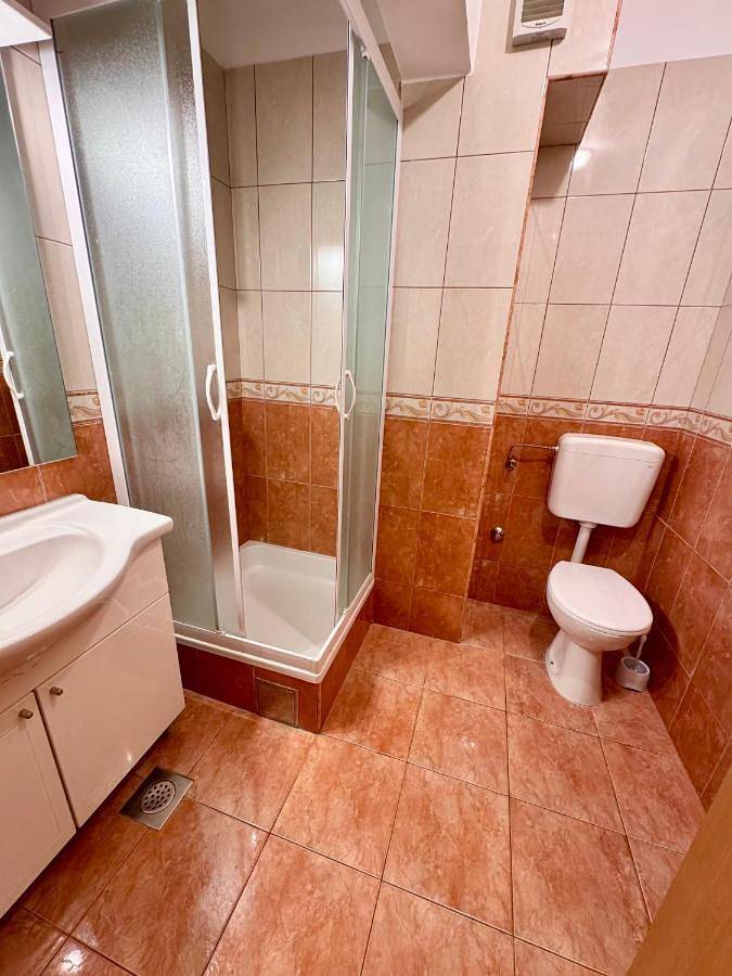 Maison d’hôte pour 5 personnes, avec terrasse et vue à Makarska - 2