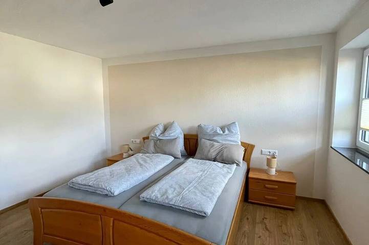 Ganze Wohnung, Fewo Klärle eingebettet in das schöne Allgäu mit eigenem Garten und Wintergarten in Gebrazhofen, Leutkirch im Allgäu