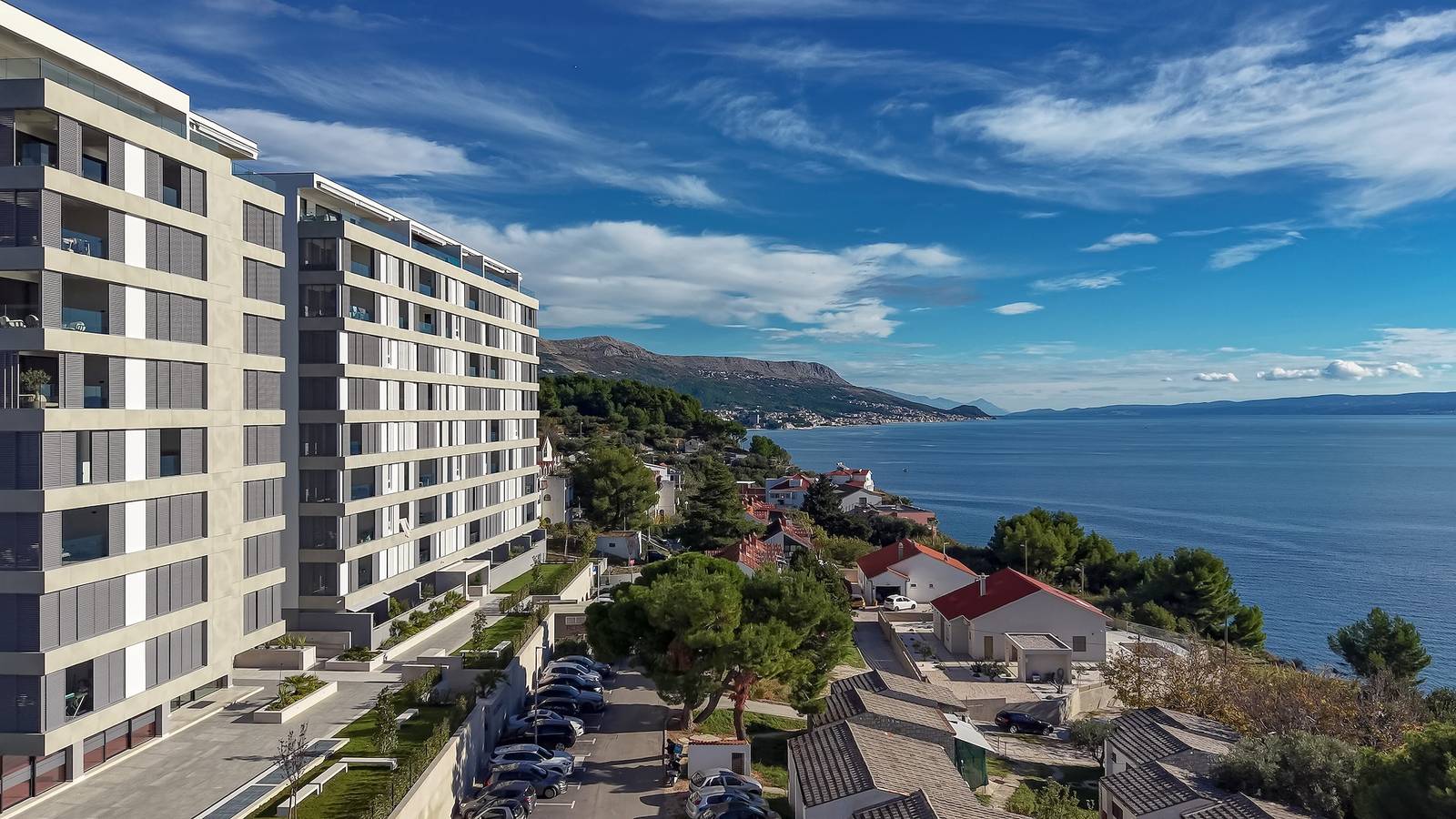 Hel lejlighed, Apartment 'Green Eden' with Sea View, Wi-Fi and Air Conditioning in Split, Split-Dalmatien