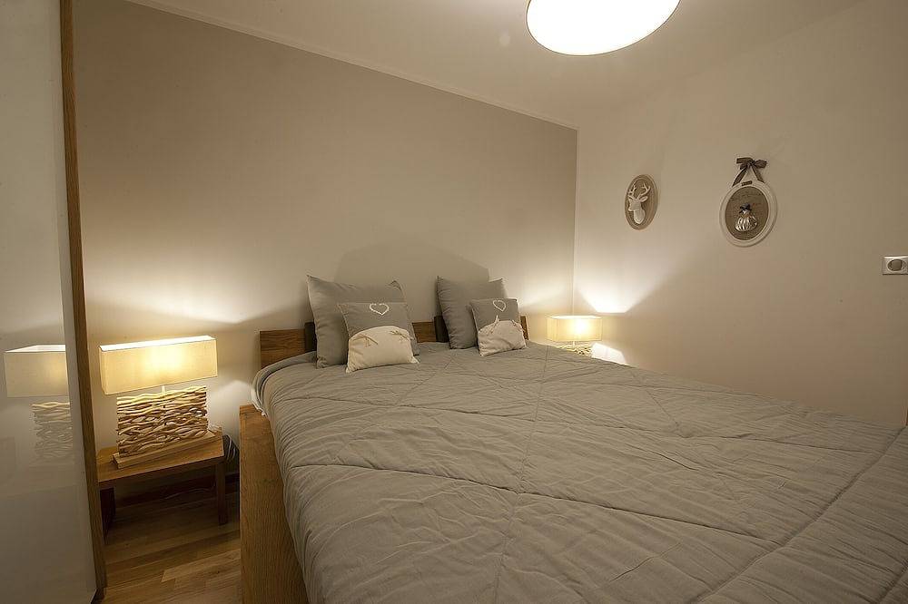 Entire apartment, Do you already know the magic of christmas? in Husseren-les-Châteaux, Parc naturel régional des Ballons des Vosges