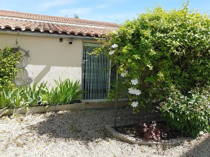 Appartement de vacances pour 2 personnes, avec piscine ainsi que jardin et jacuzzi - 1