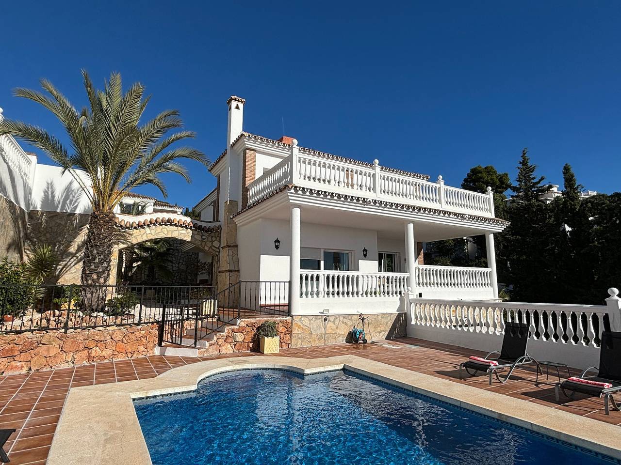 Villa 'Casa Montelado' with Sea View, Private Pool and Air Conditioning in Las Lomas de Mijas, Mijas