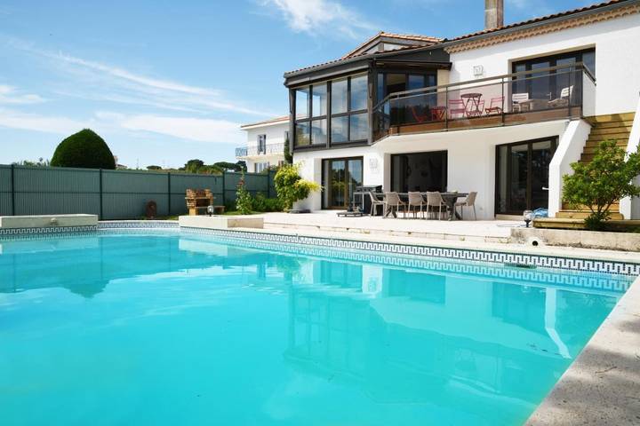 Villa pour 10 personnes, avec piscine et jardin ainsi que balcon et vue à Royan - 2