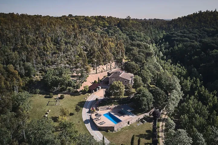 Ferienhaus für 18 Personen, mit Pool und Garten sowie Balkon, mit Haustier - 1