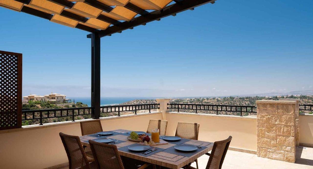 Three-Bedroom Villa in Kouklia Pafou, South Cyprus