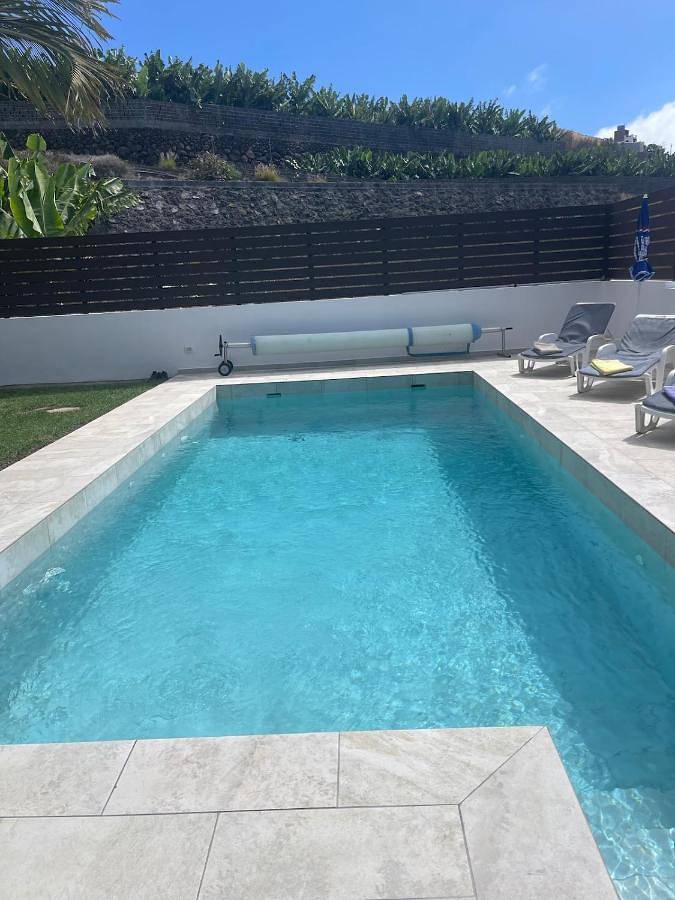 Chalet para 6 personas, con jardín además de vistas y piscina, Se admiten mascotas en La Palma - 4