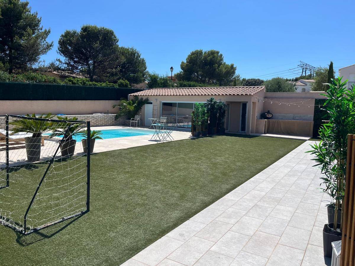 Studio calme entre Aix et Marseille in Les Pennes-Mirabeau, Région d'Aix-en-Provence