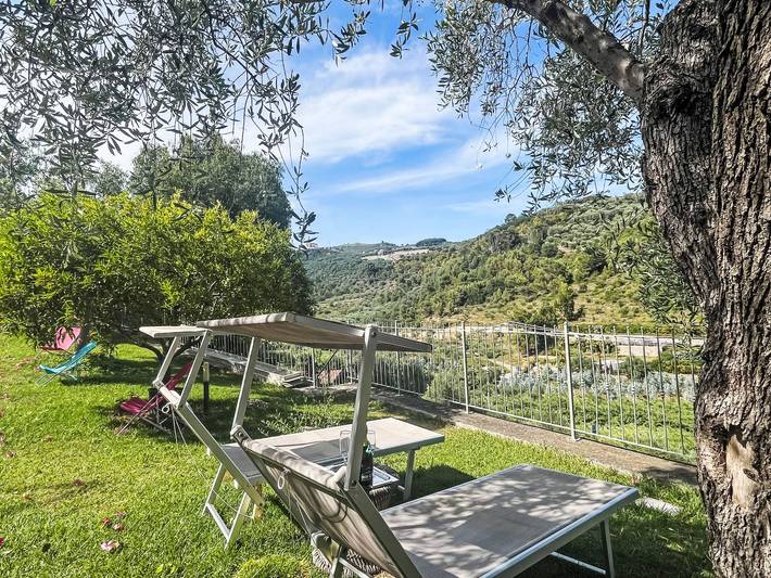 Appartamento intero, Micuzzo in Cipressa, Riviera di Ponente