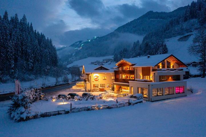 Hôtel pour 2 personnes, avec vue et sauna ainsi que jardin et piscine