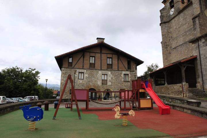 Auberge pour 22 personnes, avec Terrasse à Tolosa