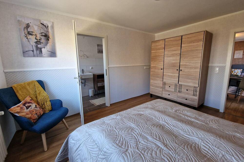 Ganze Wohnung, Haus Fehmarn am Dorfteich | Wohnung 2 West in Westfehmarn, Fehmarn