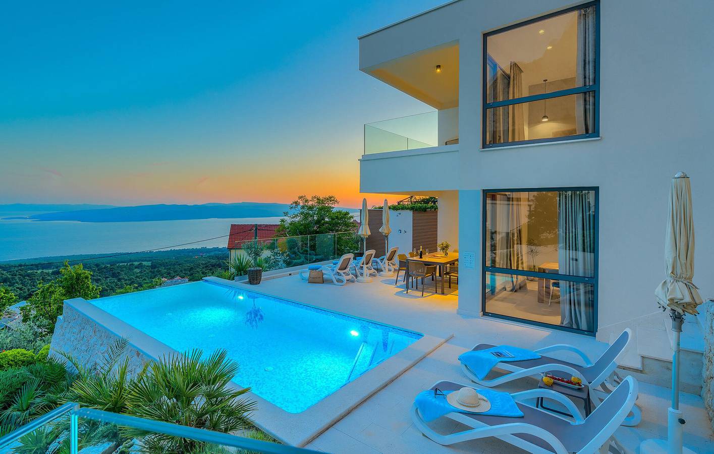 Apartment mit Meerblick, Pool, Terrasse und WiFi in Baska Voda, Makarska Riviera