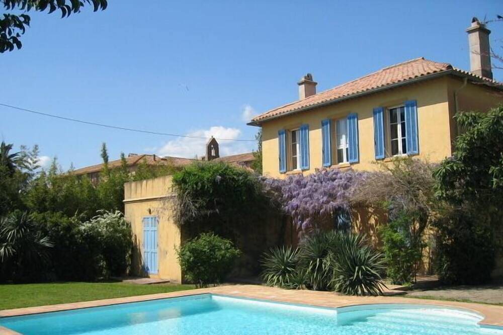 Villa aus dem 19. Jahrhundert, 2 Gehminuten von der Place des Lices - Saint-Tropez entfernt in Saint-Tropez, Mittelmeerküste (Frankreich)