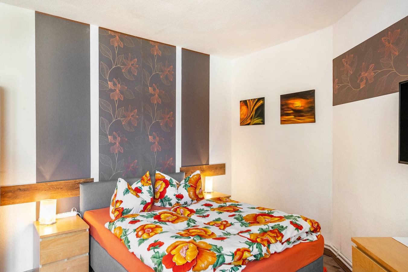 Ganzes Studio, Ferienwohnung 'In Orange' mit gemeinsamer Terrasse und Wi-Fi in Barth, Vorpommern-Rügen