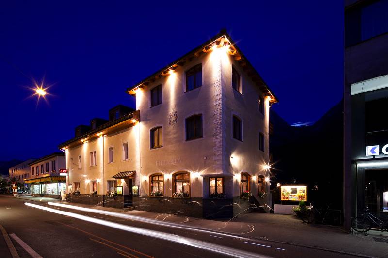 Hotel Astras - Einzelzimmer mit Dusche/Wc, klein in Scuol, Unterengadin