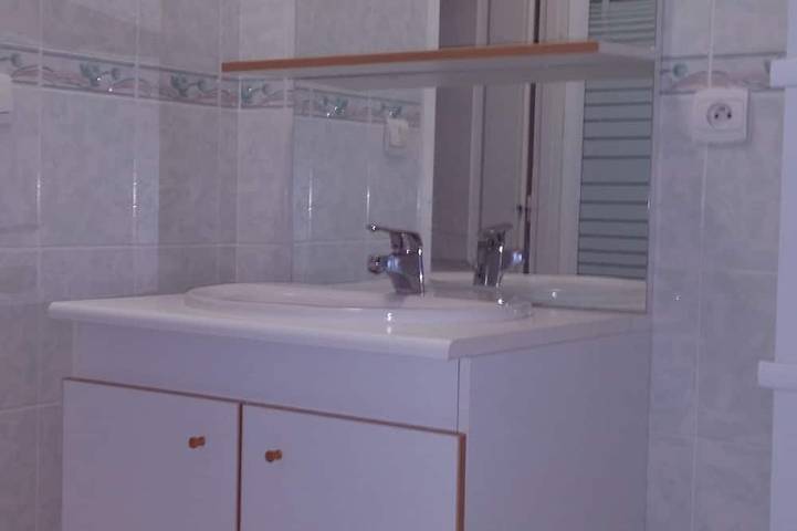 Gîte pour 4 personnes à Lèves - 4