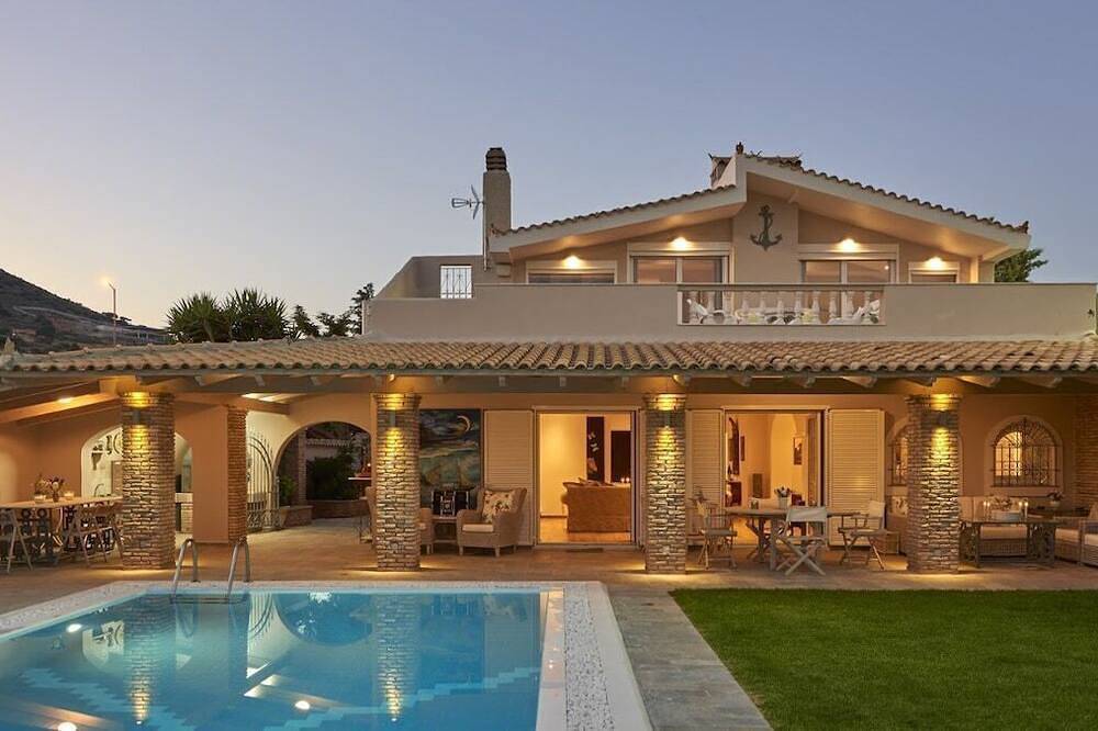 Casa vacanza a Attica a partire da 1578€ a notte