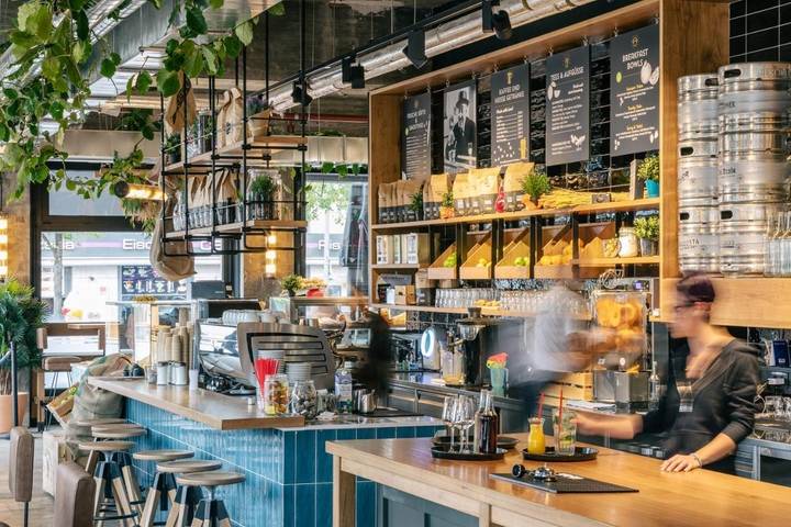 Hotel für 4 Personen, mit Ausblick und Balkon sowie Seeblick bei der Museumsinsel Berlin - 3