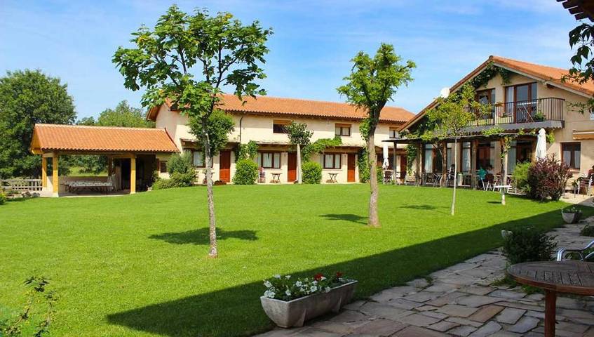 Casa rural para 2 personas, con Terraza además de Jardín y Vistas en El Valle (Soria)
