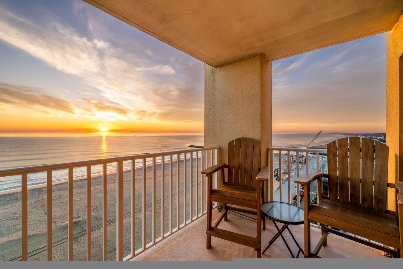 Apartamento entero, Oceanfront Beach Condo, Pool, Gym, Fishing Surfing in Virginia Beach