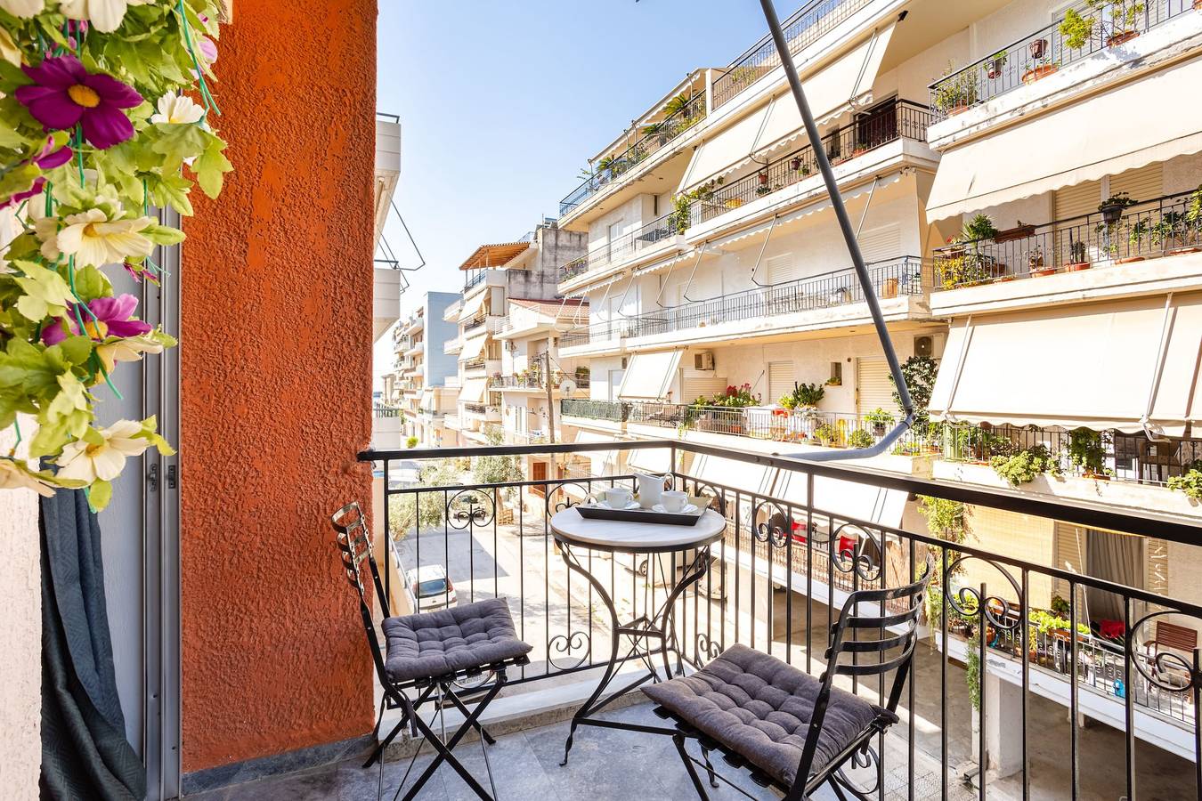Ganze Wohnung, Ferienwohnung für 4 Personen mit Balkon/Terrasse in Kalamata, Messenien