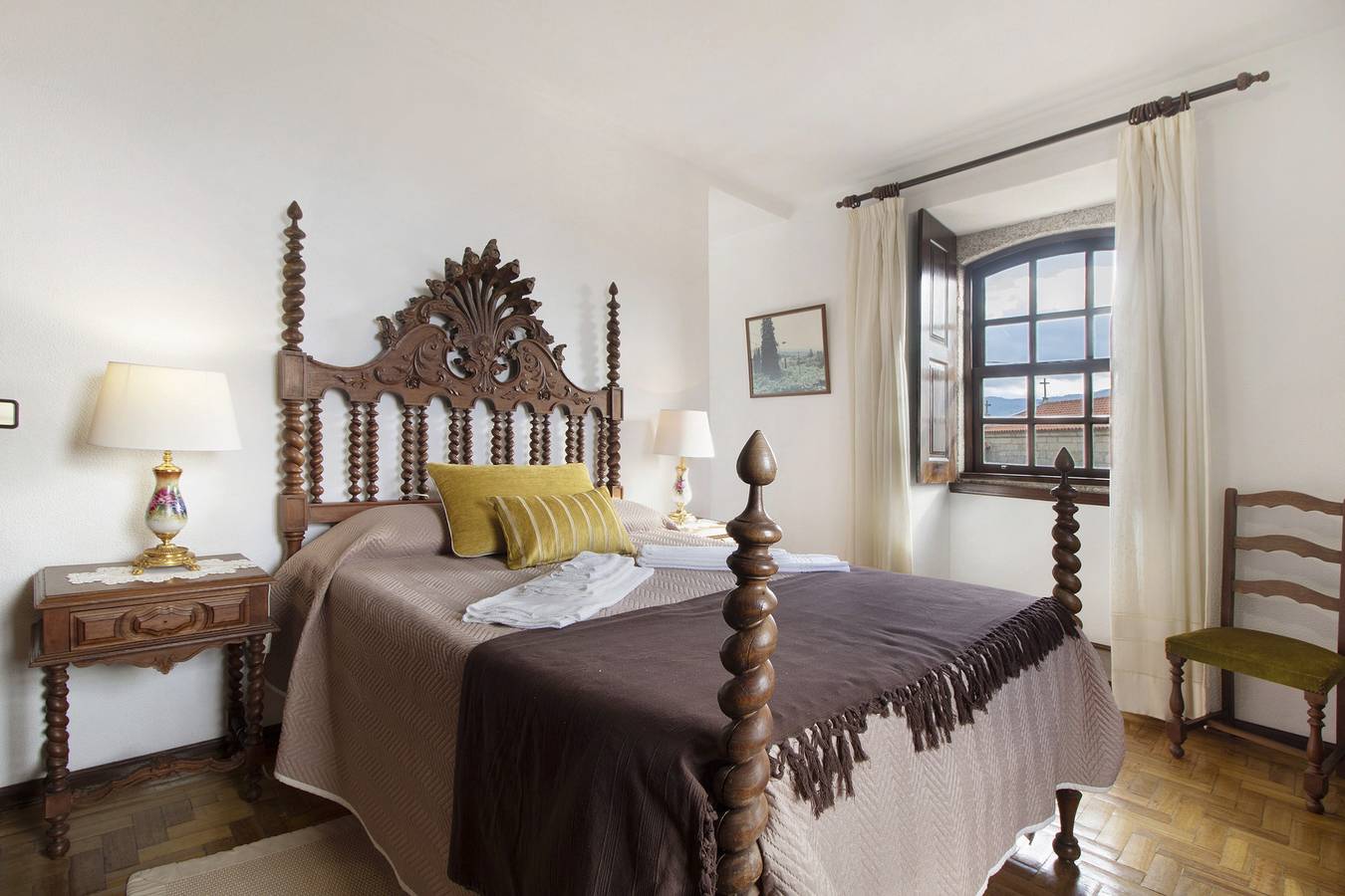 Quarto 'Quarto 2 - Casa Do Adro' com Vista para a Montanha, Wi-Fi e Ar Condicionado in Soajo, Gerês