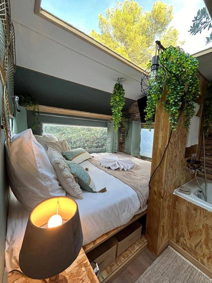 Location de vacances pour 2 personnes, avec piscine et sauna ainsi que jardin et jacuzzi à Callas - 3