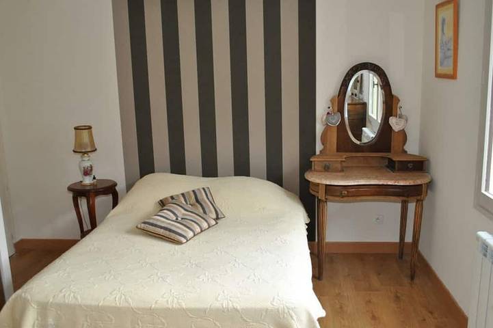 Gîte pour 2 personnes, avec jardin à Montbazon - 2