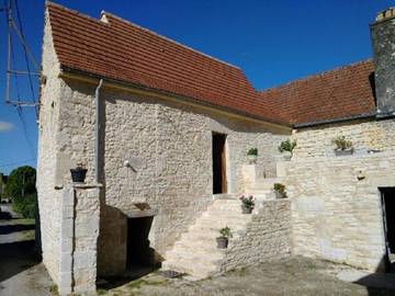 Gîte pour 5 personnes, avec jardin à Bouzic