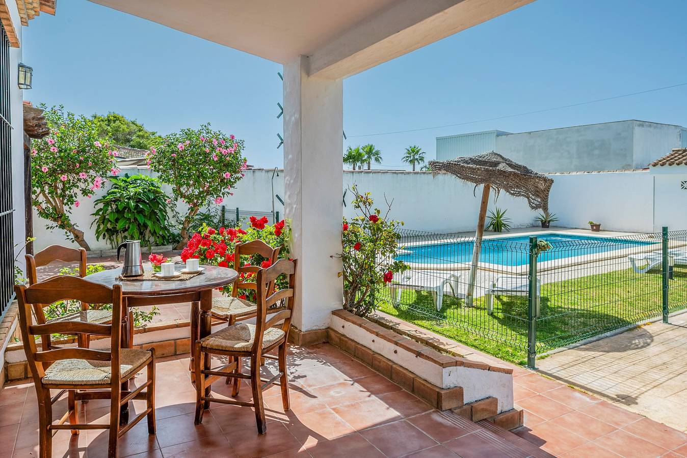 Casa de vacaciones 'Chalet Villa Ariza' con piscina privada, jardín privado y Wi-Fi in Conil de la Frontera, Costa de la Luz