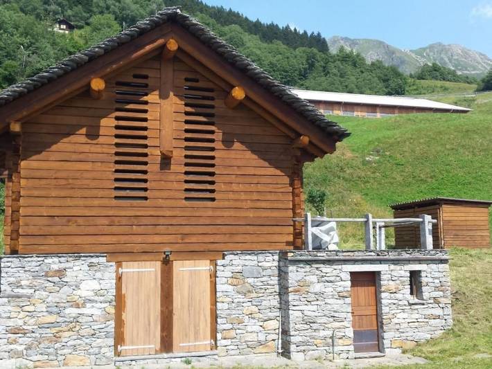 Ferienhaus für 6 Personen, mit Terrasse und Garten in Faido