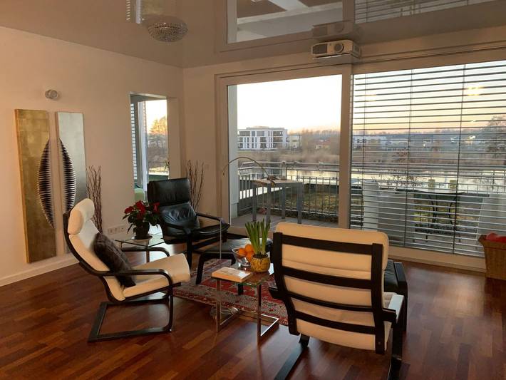 Ferienwohnung für 2 Personen, mit Balkon und Terrasse sowie Garten und Seeblick in Werder