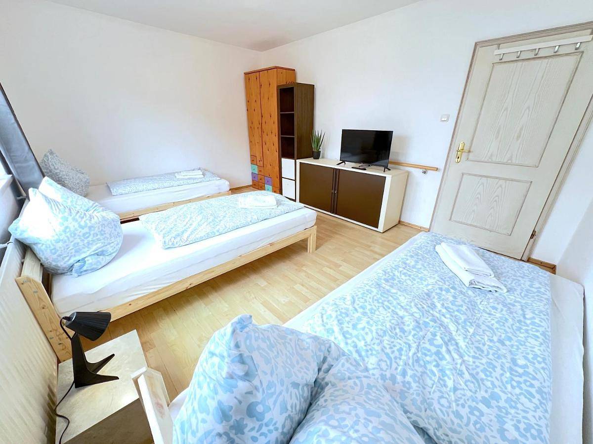 Appartement entier, Three-Bedroom Apartment in Dingolfing, Bavière Orientale