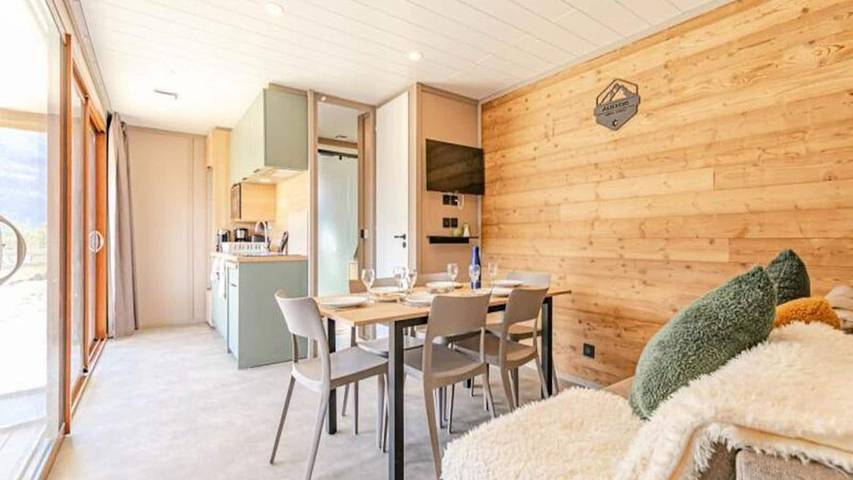 Chalet pour 7 personnes, avec balcon à Aussois