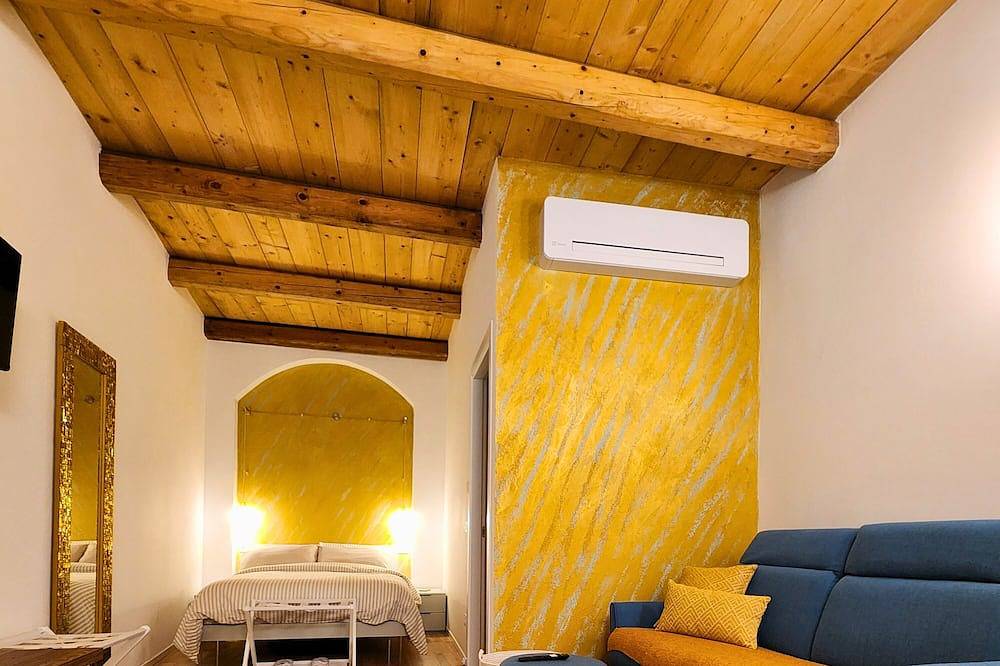 Geheel appartement, Casa Vincenza, Luxury studio apartment with garden in Ravenna's Unesco district in Ravenna, Provincie Ravenna