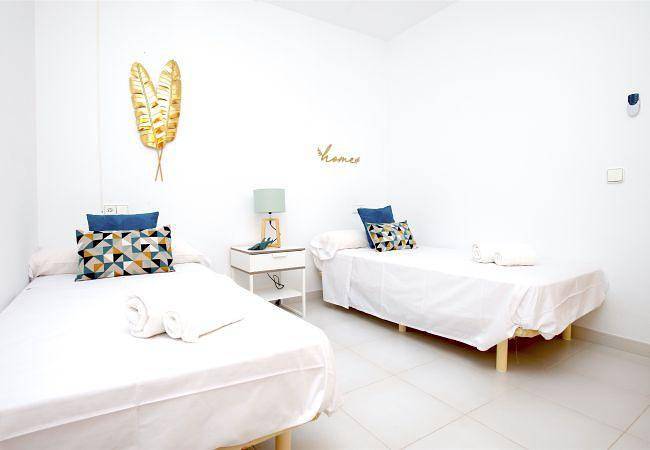 Ferienwohnung für 6 Personen, mit Balkon/Terrasse in Es Trenc - 4