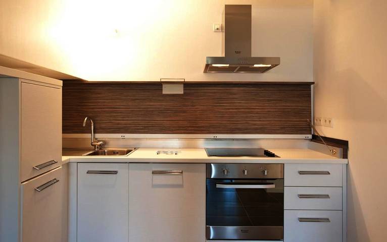 Location de vacances pour 3 personnes, avec piscine ainsi que terrasse et vue dans Office de Tourisme Porto Vecchio Sud Corse - 4