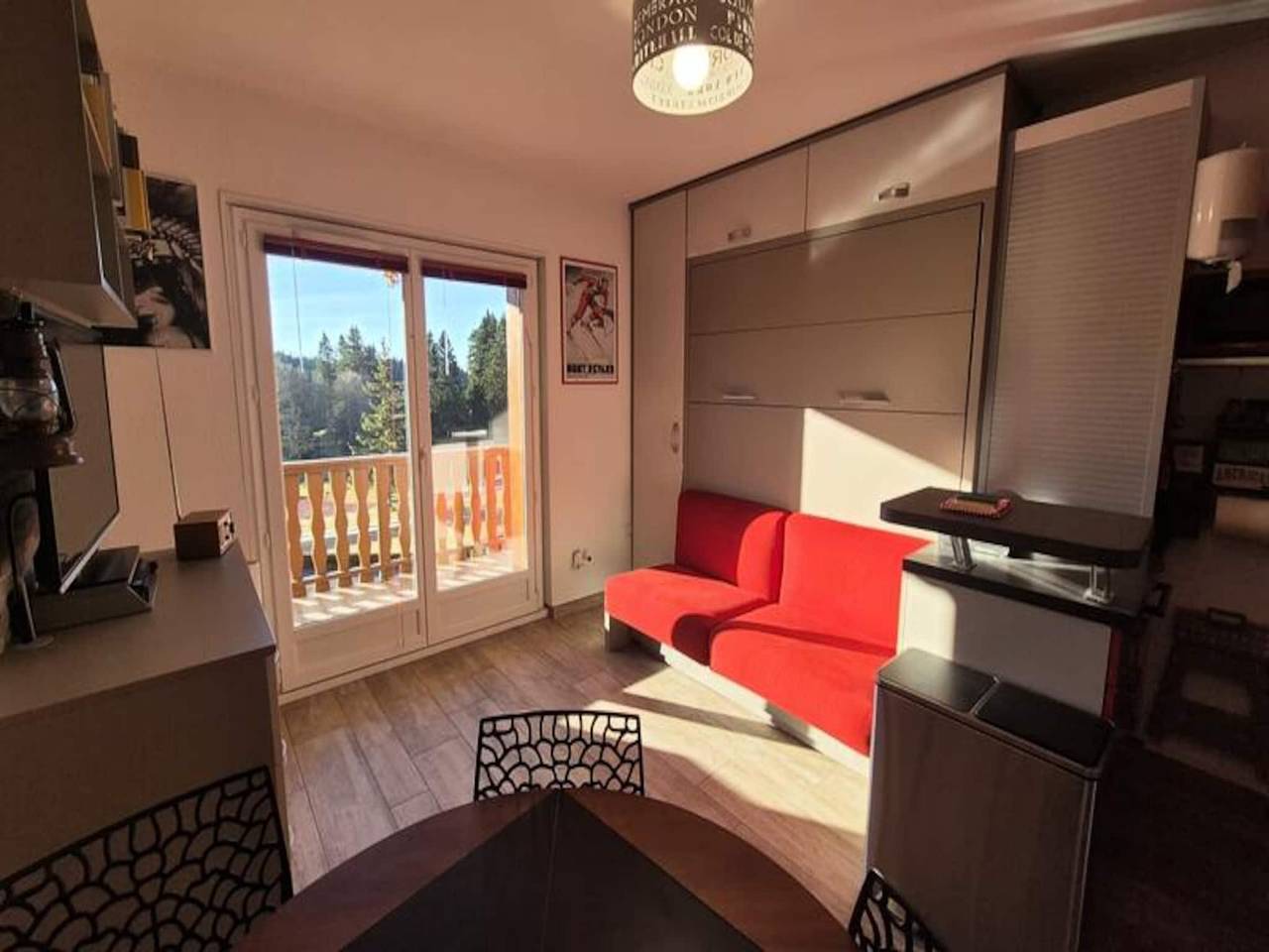 Appartement entier, Studio à Revard avec accès aux pistes in Le Revard, Les Déserts